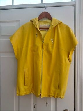 Longchamp genuine leather vest, size 12, good conditions